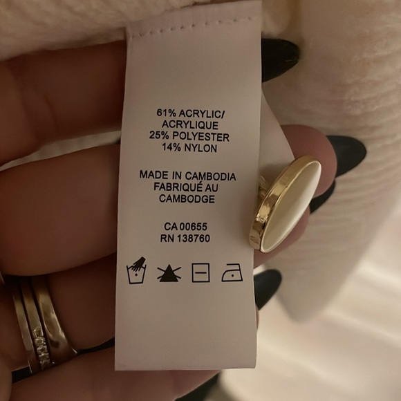 RW&Co Long-Sleeve Mock-Neck Sweater With Buttons At Shoulder - Picture 10 of 10